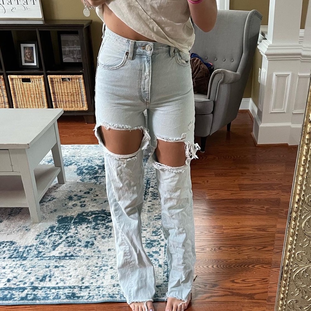 straight leg light wash zara jeans